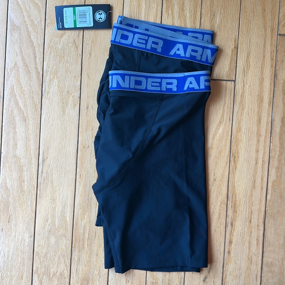 Men’s fitted Under Armour boxer briefs